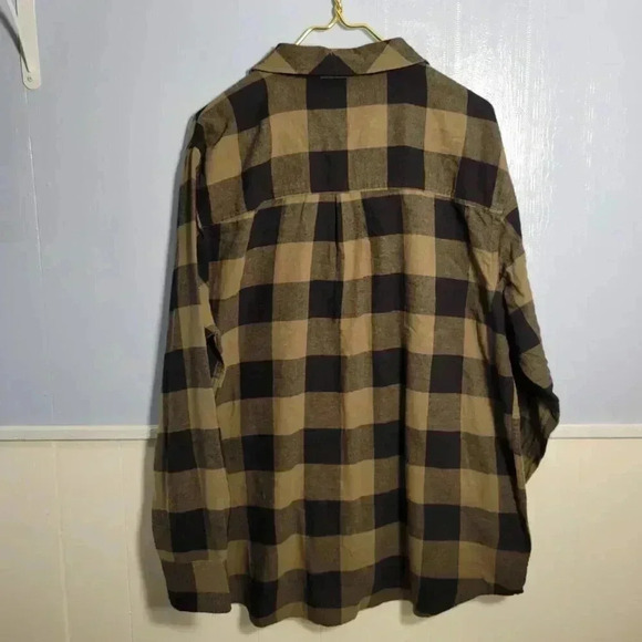 Field & Stream Black Olive Brown Classic Button Up Long Sleeve Lightweight Plaid - Picture 7 of 9